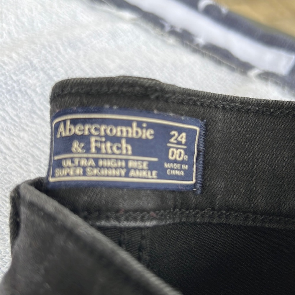 Abercrombie and Fitch, black women’s jeans size 24 size 00